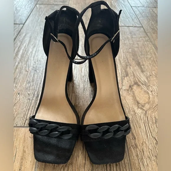 Nicole Miller Suede Heels - Picture 5 of 7